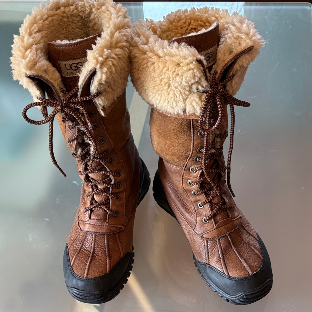 UGG Adirondack Brown Lace-Up Shearling Winter Boots